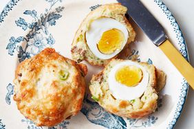 breakfast-egg-cheese-muffin-355-d113047-1.jpg