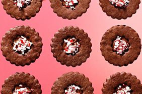 double-chocolate-peppermint-sandwiches-102828333.jpg