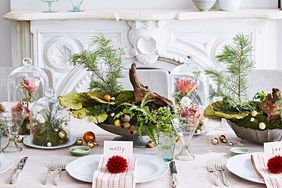 floral table settings for Christmas