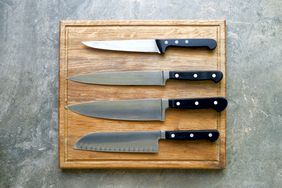 Kitchen knives set