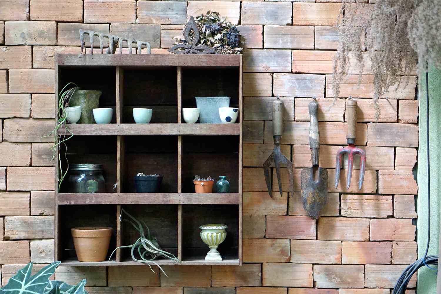 Shed storage with boxes