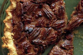 med106155_1110_em_pecan_pie.jpg