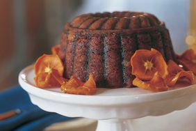 steamed persimmon pudding