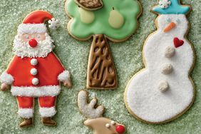 Royal Icing for Holiday Sugar Cookies