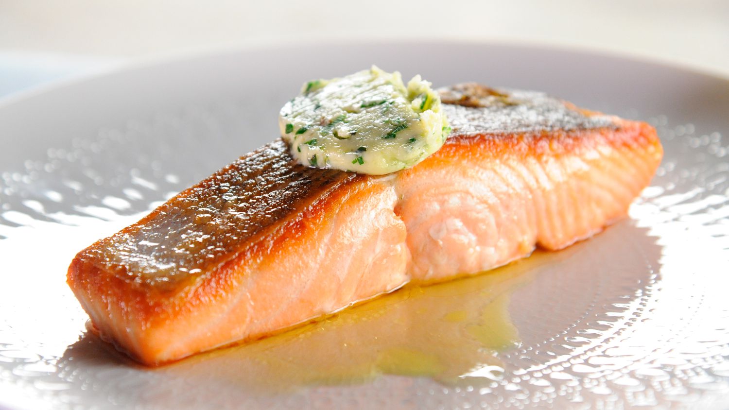 pan seared salmon fillet