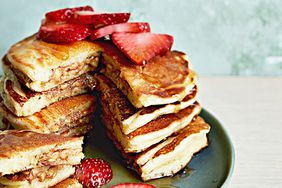 peanut butter and berries pancakes