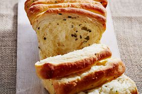 pull apart herb bread