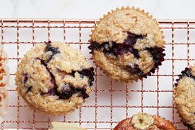 vegan-blueberry-muffin-391-d113047-1.jpg